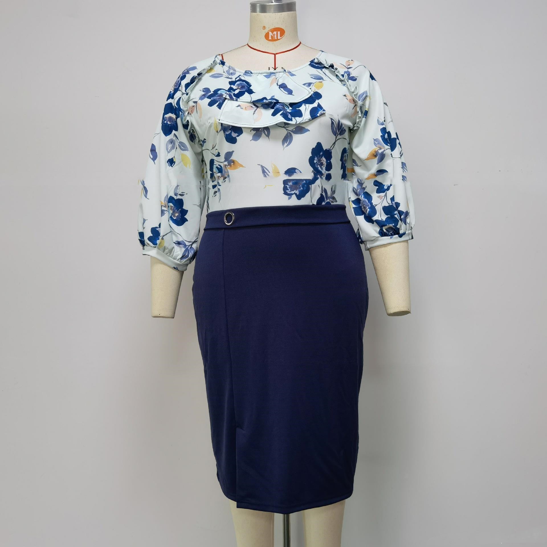 Women's Round Neck Contrast Print Dress