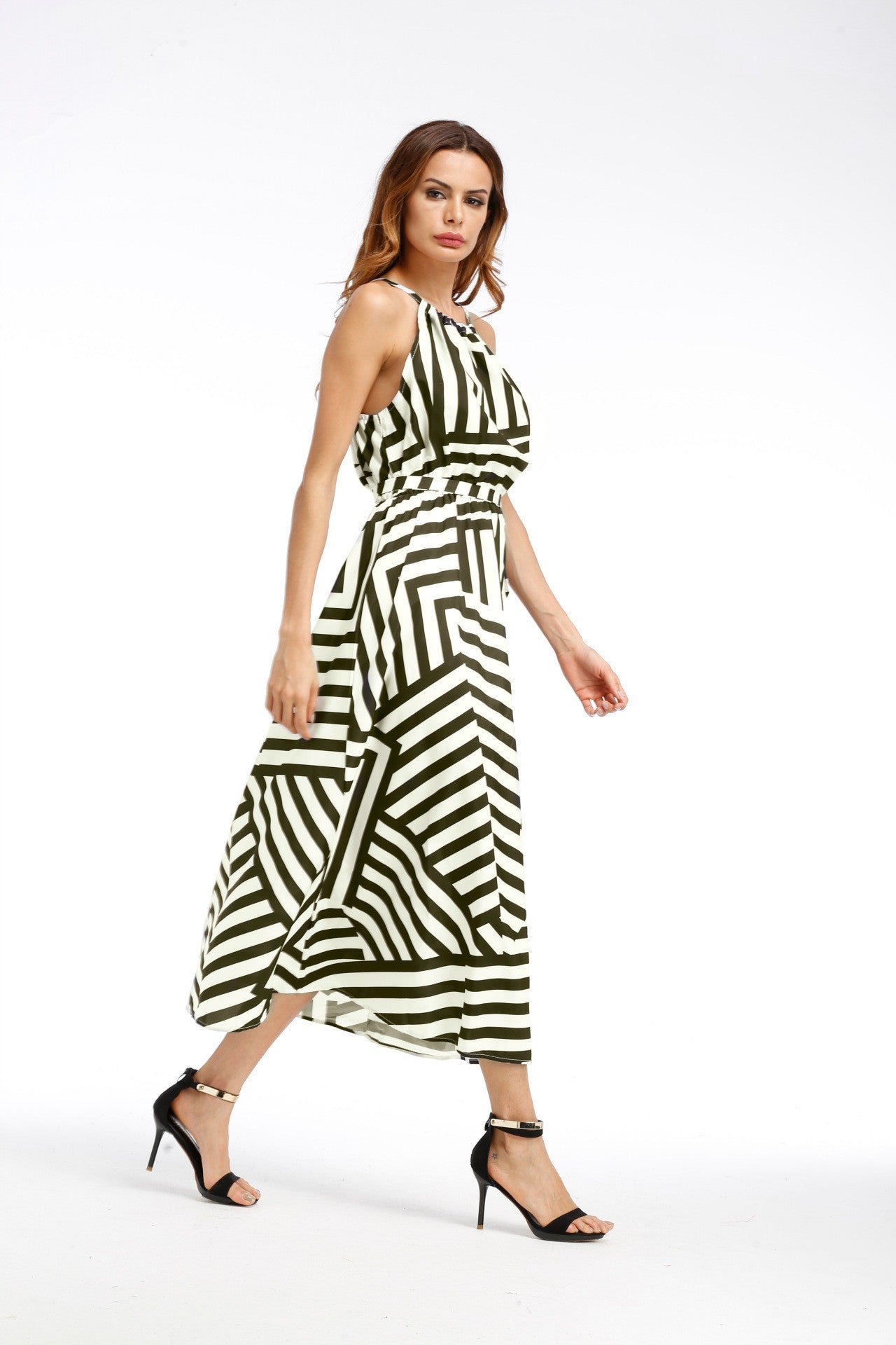 Ladies Printed Loose Dress With Suspenders And Large Swing Skirt