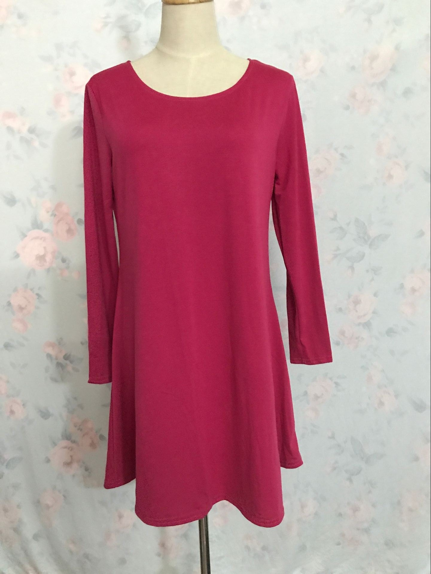 Solid color long-sleeved loose slim dress