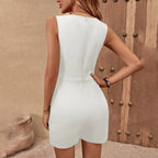 Women's Elegant Sleeveless V-Neck Jumpsuit Solid Color One-Piece With Belt Pockets & Metallic Chain Detail For Casual Wear