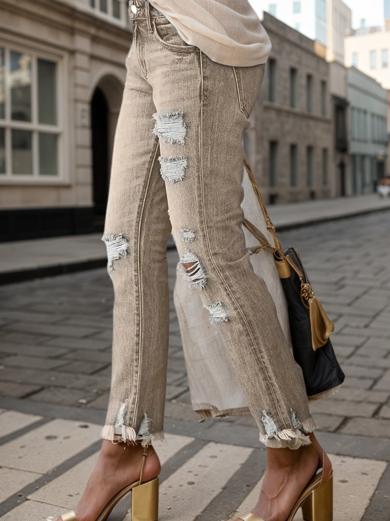 2025 New Women's Fashion Ripped Plus-sized Jeans, Straight And Slim 9-inch Jeans, Retro And Comfortable Jeans, Suitable For All Occasions, Plus-sized Women's Denim Clothing