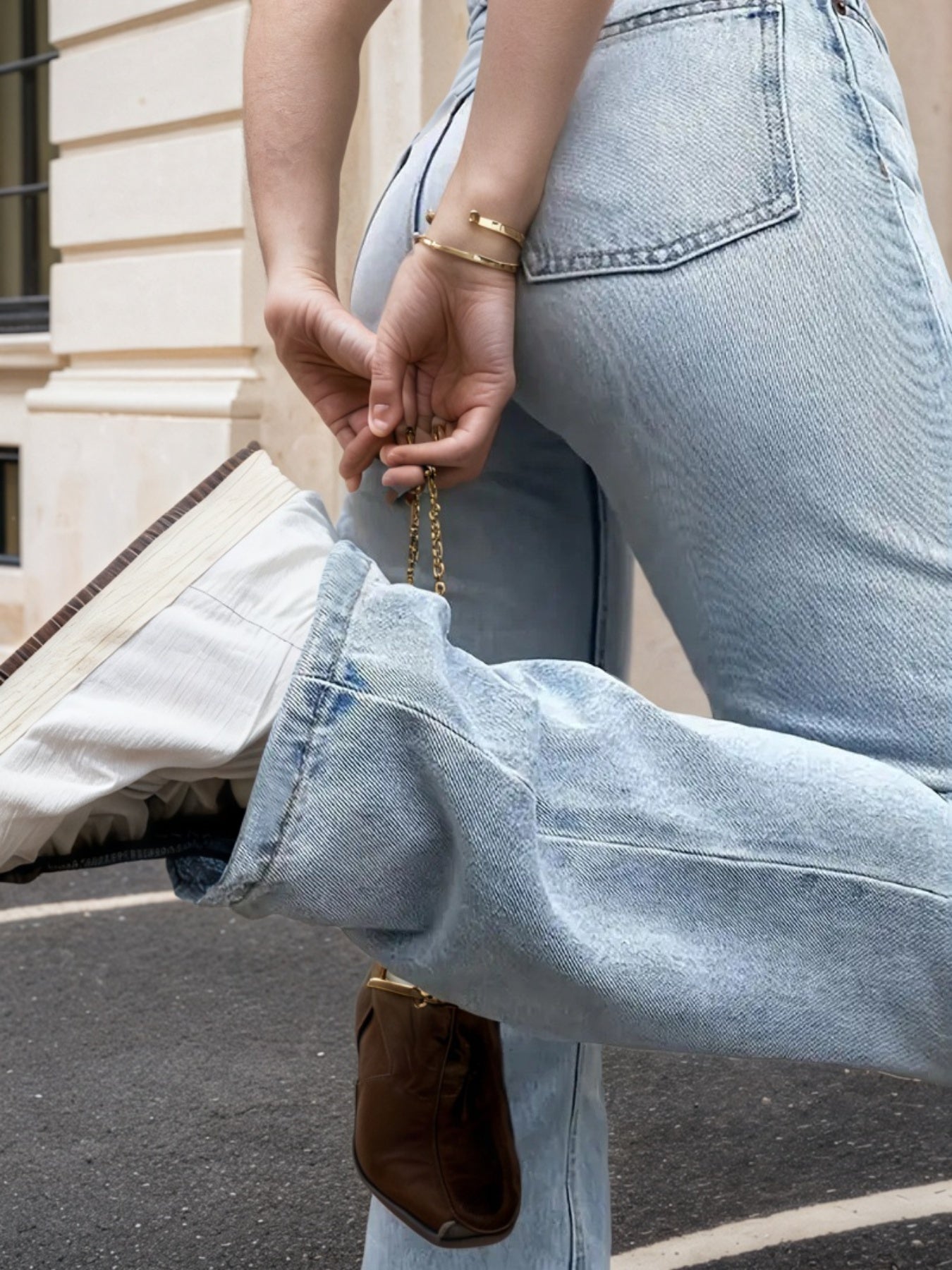 Women's High Waisted Light Colored Straight Leg Jeans, High Waisted And Cinched, High Stretch Blended Fabric, Comfortable And Versatile