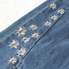 Women's High-Waist Star Patch Jeans, Wide-Leg Full-Length Jeans With A Retro Y2K Star, Light-Wash Denim For All Seasons.