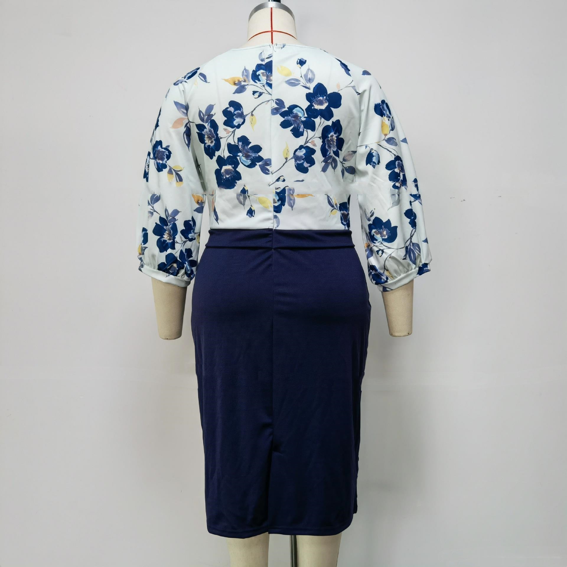 Women's Round Neck Contrast Print Dress